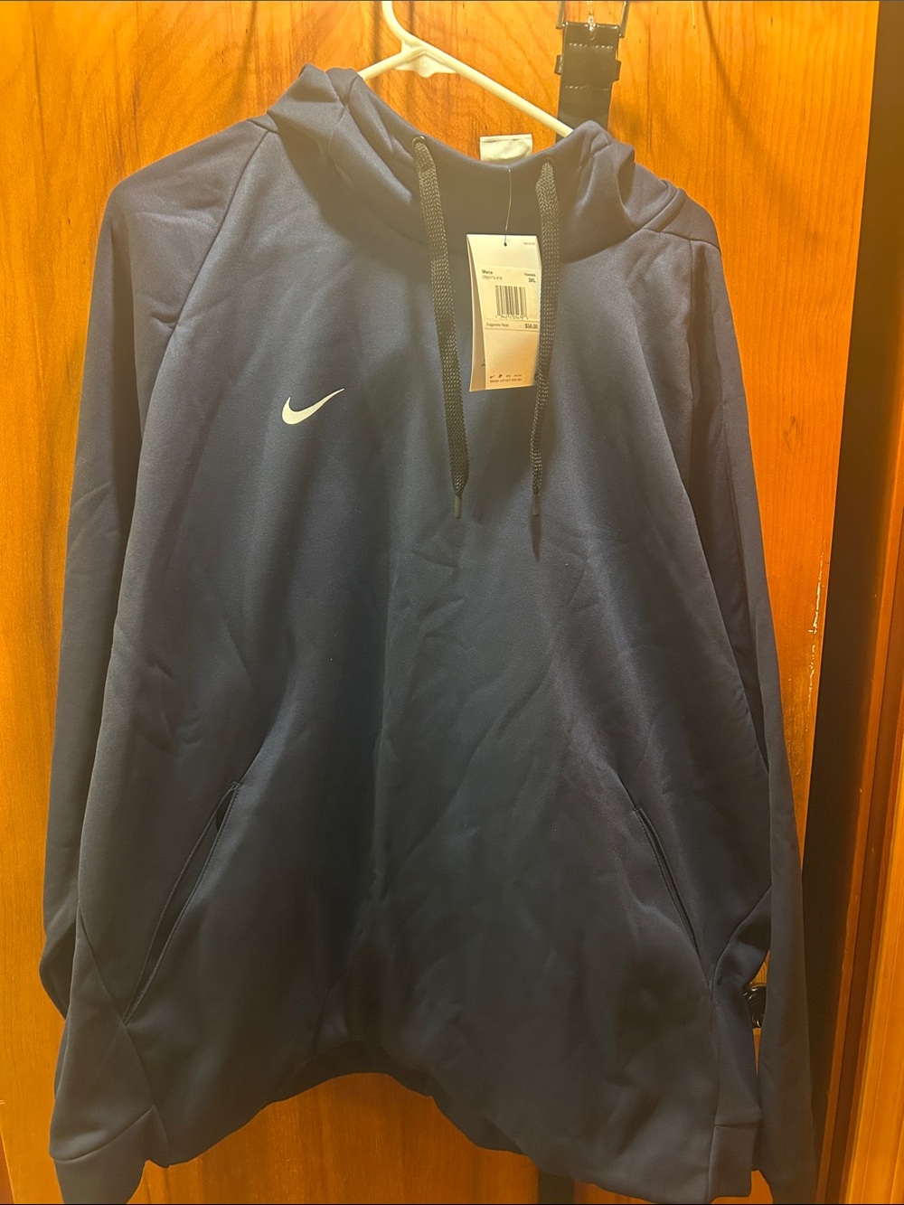 Nike Men's Dark Navy Performance Pullover Hoodie